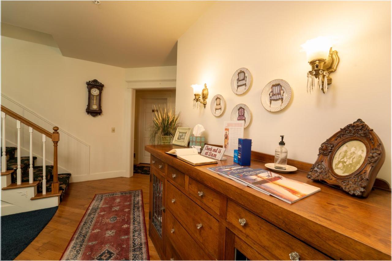 Yelton Manor Bed And Breakfast South Haven Buitenkant foto