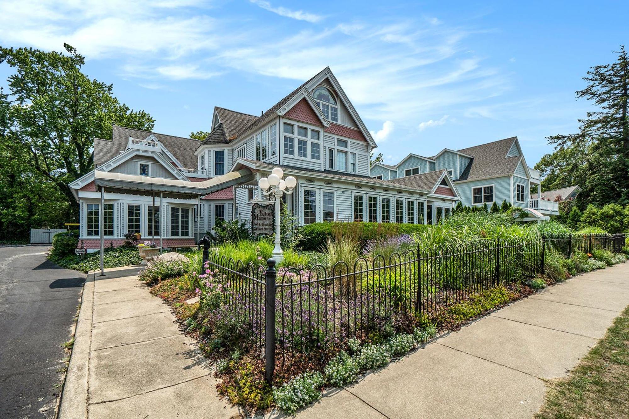 Yelton Manor Bed And Breakfast South Haven Buitenkant foto